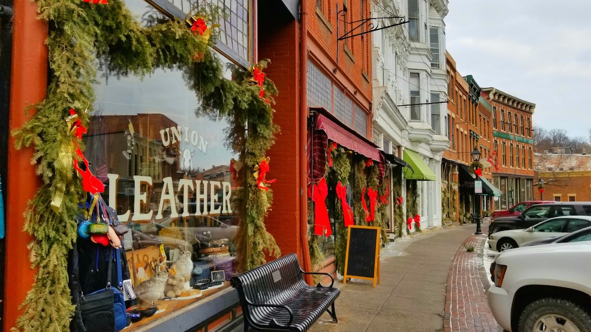 Visiting Galena in America