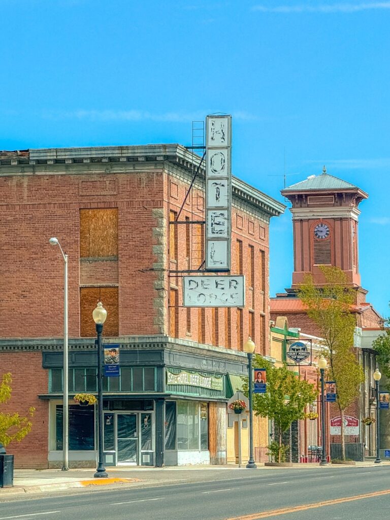 deer lodge in montana