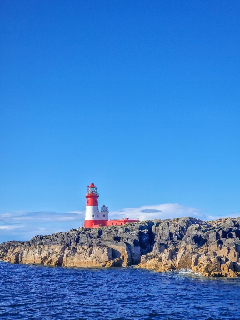 lighthouse farne islands