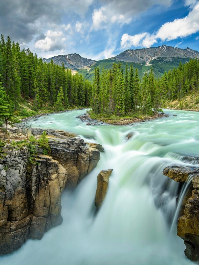Sunwapta Falls