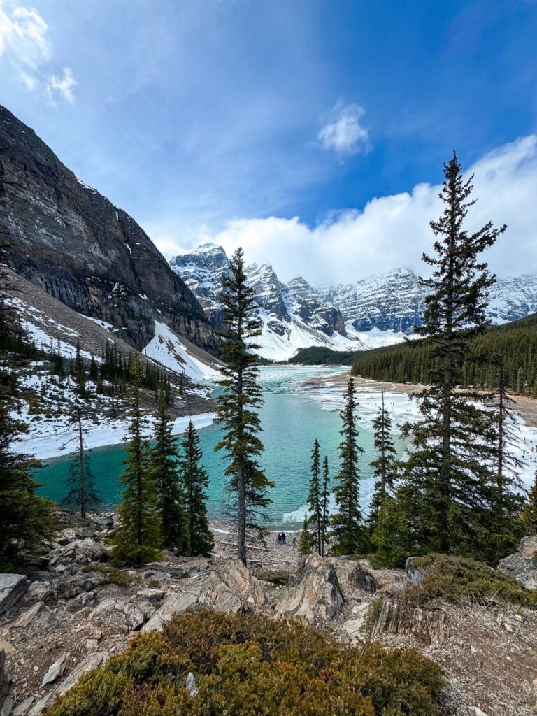 Views of Lake Morraine in banff